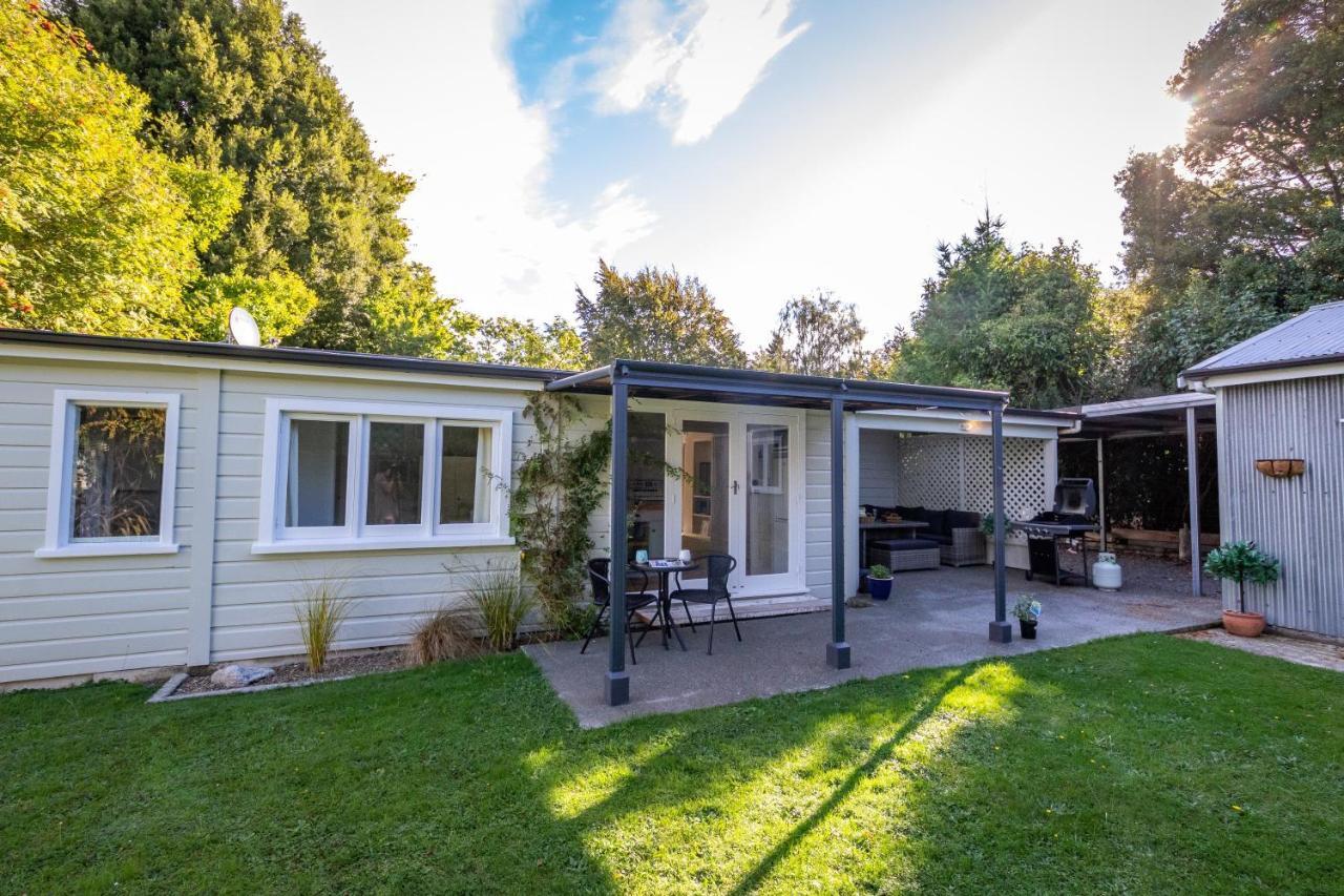 Hop, Skip And Jump To The Lake - Te Anau House 외부 사진