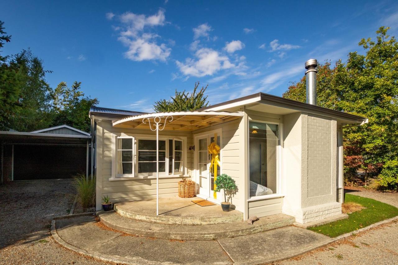 Hop, Skip And Jump To The Lake - Te Anau House 외부 사진