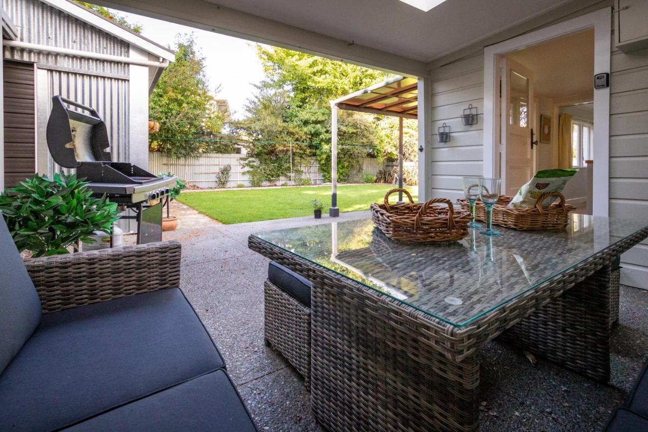 Hop, Skip And Jump To The Lake - Te Anau House 외부 사진